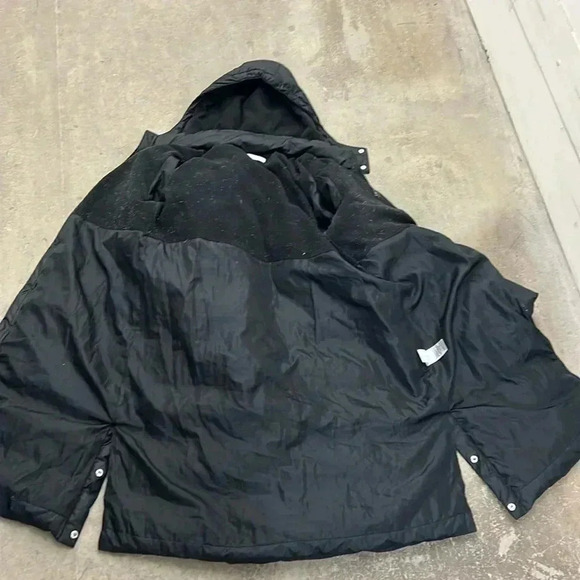 Old navy knee lenght puffer coat - Picture 4 of 9